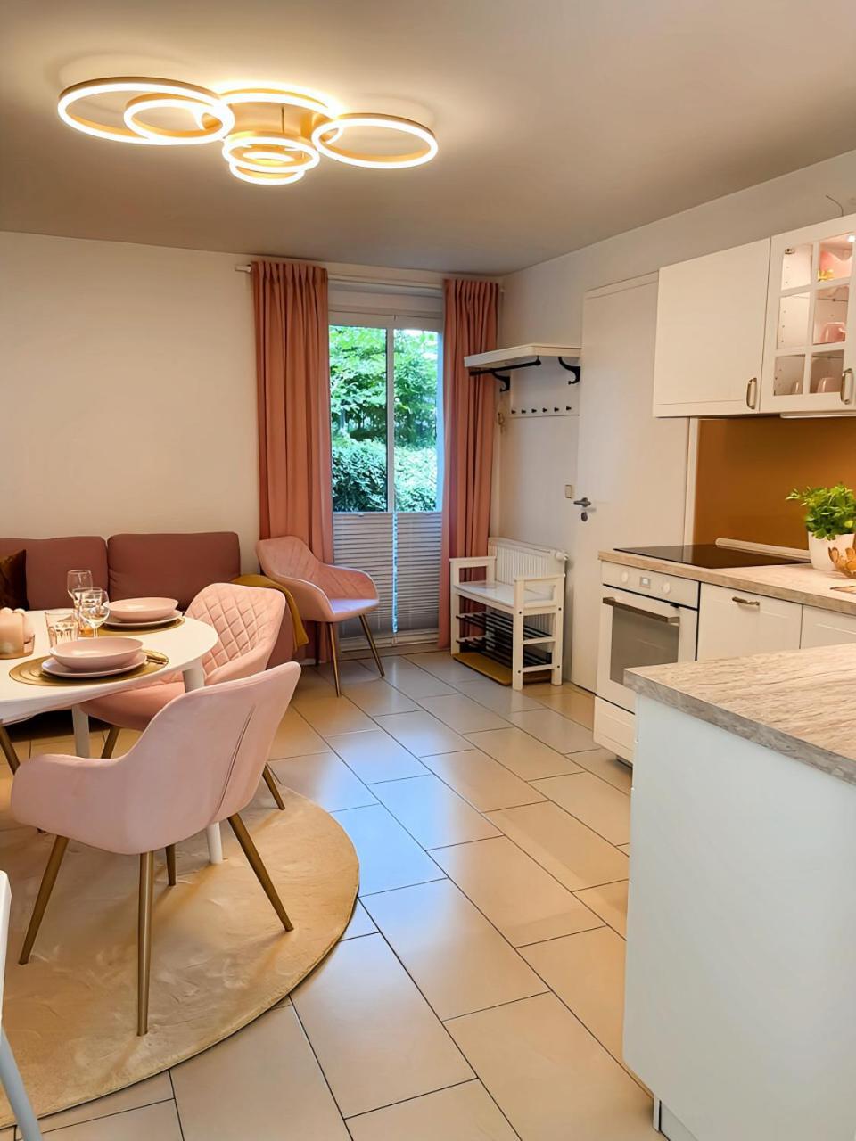 Schoene Ferienwohnung Mit Grossem Garten Und Terrasse, #3 Зенфтенберг Екстериор снимка